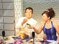 新朗新婦もビンゴのお手伝い