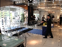 結婚式スタイル　いすやバージンロードはこんな感じに