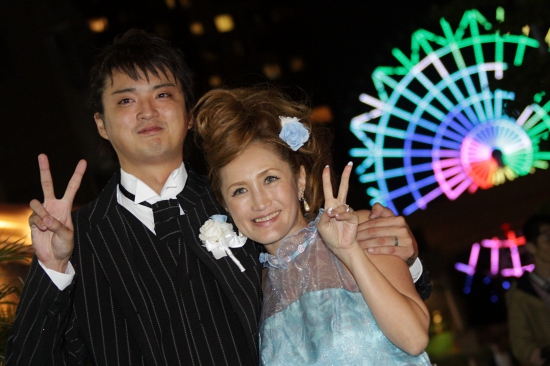 お台場観覧車と新郎新婦