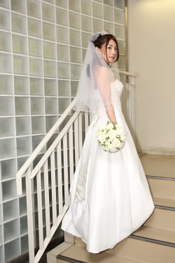 新婦階段写真