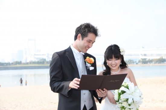 お台場ビーチで人前式結婚式